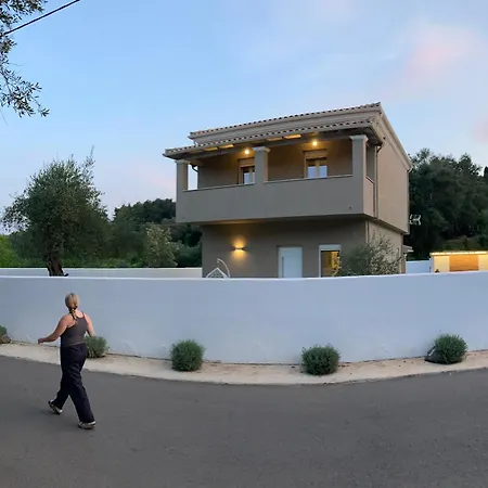 Levanda House Dasia Private Pool カト・コラキアナ